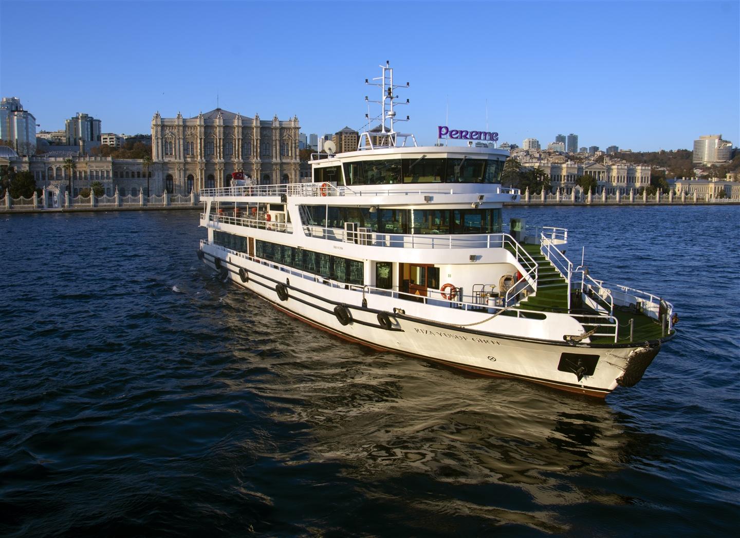 Boat Tours and Events 3