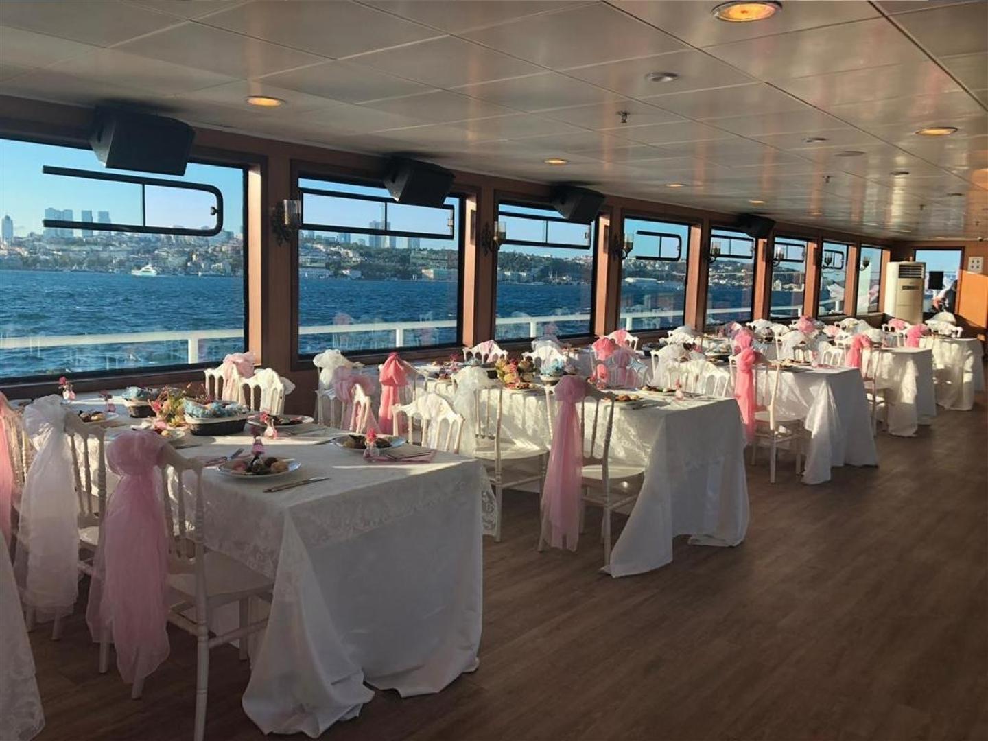 Boat Tours and Events 9